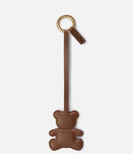 Bag charm a forma di orsetto in pelle liscia con targhetta logo