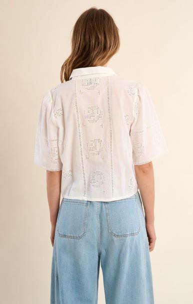 Camicia di cotone con ricamo traforato